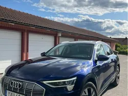 Blå Begagnad 2020 Audi e-tron Advanced SUV | 289 000 kr (Superpris)