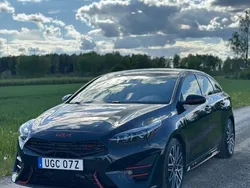 Svart Begagnad 2022 Kia ProCeed GT Halvkombi | 255 000 kr (Bra pris)