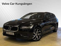 Svart Begagnad 2020 Volvo V60 Momentum Kombi | 269 900 kr (Marknadspris)