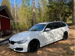 Vit Begagnad 2014 BMW 320 Sport Line Kombi | 125 000 kr (Marknadspris)