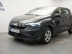 Grå Begagnad 2022 Dacia Sandero Essentiel Halvkombi | 124 900 kr (Marknadspris)
