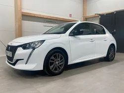 Vit Begagnad 2022 Peugeot 208 Active Halvkombi | 144 900 kr (Marknadspris)