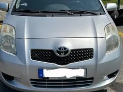 Silver Begagnad 2006 Toyota Yaris Halvkombi | 60 000 kr (Marknadspris)
