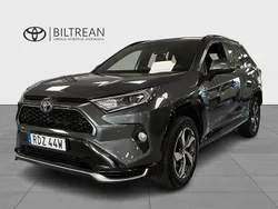 Mörkgrå Begagnad 2020 Toyota RAV4 Hybrid SUV | 319 000 kr (Marknadspris)