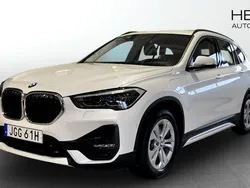 Vit (white) Begagnad 2020 BMW X1 SUV | 299 900 kr (Marknadspris)