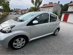 Silver Begagnad 2007 Toyota Aygo Halvkombi | 35 000 kr (Marknadspris)