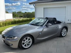 Grå Begagnad 2005 BMW Z4 Cab | 108 000 kr (Marknadspris)