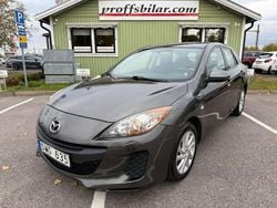 Grå Begagnad 2011 Mazda 3 Inclusive Halvkombi | 49 900 kr (Marknadspris)