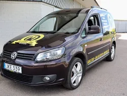 Mörkblå (blå) Begagnad 2014 VW Caddy Minibuss | 79 900 kr (Lite dyr)