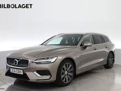 Grå Begagnad 2020 Volvo V60 Inscription Kombi | 365 800 kr (Marknadspris)