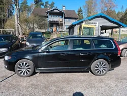 Svart Begagnad 2013 Volvo V70 Momentum Kombi | 88 500 kr (Marknadspris)