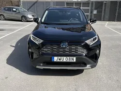Svart Begagnad 2019 Toyota RAV4 Hybrid Executive SUV | 369 000 kr (Lite dyr)