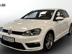 Vit Begagnad 2016 VW Golf VII R-line Halvkombi | 149 900 kr (Marknadspris)