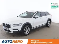 Vit Begagnad 2018 Volvo V90 CC Kinetic Kombi | 252 000 kr (Bra pris)