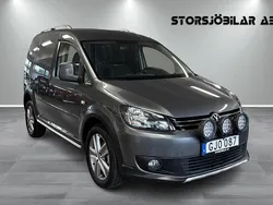 Mörkgrå (grå) Begagnad 2014 VW Caddy Minibuss | 159 000 kr