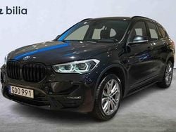 Svart Begagnad 2021 BMW X1 SUV | 309 900 kr (Marknadspris)