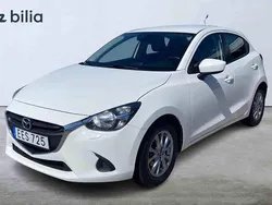 Vit Begagnad 2015 Mazda 2 Halvkombi | 149 900 kr