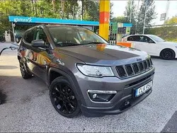Grå Begagnad 2020 Jeep Compass SUV | 205 000 kr