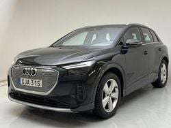 Svart Begagnad 2023 Audi Q4 e-tron Advanced SUV | 249 000 kr (Superpris)