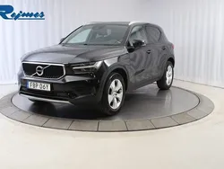 Svart Begagnad 2022 Volvo XC40 Momentum SUV | 259 900 kr (Bra pris)