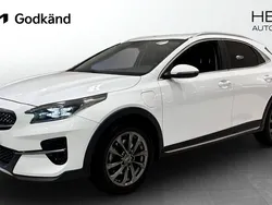Vit (white) Begagnad 2022 Kia XCeed Advance SUV | 269 900 kr (Marknadspris)