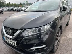 Svart (svart metallic) Begagnad 2021 Nissan Qashqai N-Connecta SUV | 219 000 kr (Bra pris)