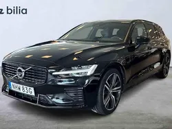 Svart Begagnad 2022 Volvo V60 R-Design Kombi | 439 900 kr (Marknadspris)