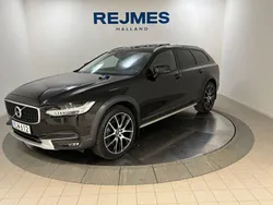 Svart Begagnad 2017 Volvo V90 CC Pro Kombi | 344 500 kr (Lite dyr)