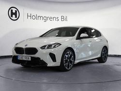 Vit Begagnad 2025 BMW 120 M Sport Halvkombi | 378 800 kr