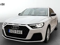 Glaciärvit metallic Begagnad 2022 Audi A1 Sportback Proline Halvkombi | 219 000 kr (Marknadspris)