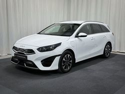 Vit Begagnad 2022 Kia Ceed Sportswagon 3 Kombi | 245 900 kr (Marknadspris)