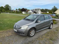 Grå Begagnad 2007 Mercedes B170 Minibuss | 29 000 kr (Marknadspris)