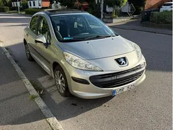 Silver Begagnad 2008 Peugeot 207 Halvkombi | 19 500 kr (Marknadspris)