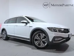 Vit Begagnad 2021 VW Passat Alltrack Kombi | 239 900 kr (Bra pris)