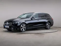 Svart Begagnad 2022 Mercedes C300e Avantgarde Kombi | 339 000 kr (Marknadspris)