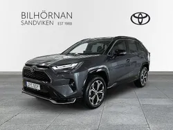 Grå Begagnad 2025 Toyota RAV4 Hybrid Premium SUV | 589 900 kr (Lite dyr)