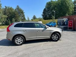 Brun Begagnad 2014 Volvo XC60 Momentum SUV | 135 000 kr (Marknadspris)