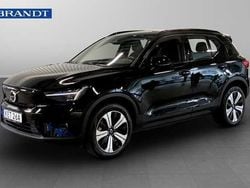 Svart Begagnad 2023 Volvo XC40 Plus SUV | 349 900 kr