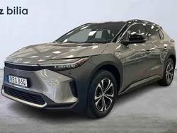 Silver Begagnad 2022 Toyota bZ4X SUV | 419 900 kr