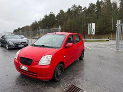 Röd Begagnad 2005 Kia Picanto 2 Halvkombi | 10 000 kr (Bra pris)
