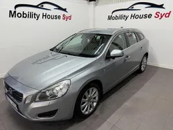 Silver Begagnad 2011 Volvo V60 Momentum Kombi | 89 900 kr (Marknadspris)
