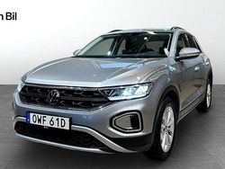 Silver (pyrit silver metallic) Begagnad 2024 VW T-Roc Life SUV | 309 900 kr (Lite dyr)