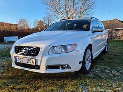 Begagnad 2011 Volvo V70 Kombi | 79 500 kr (Marknadspris)