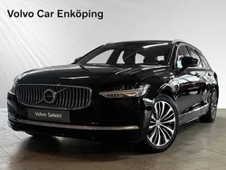Svart Begagnad 2022 Volvo V90 Core Kombi | 399 900 kr (Marknadspris)