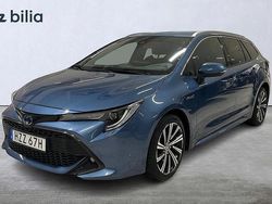Blå Begagnad 2021 Toyota Corolla Style Kombi | 249 900 kr (Marknadspris)