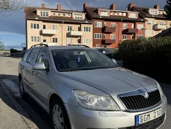 Silver Begagnad 2010 Skoda Octavia Ambiente Kombi | 35 000 kr