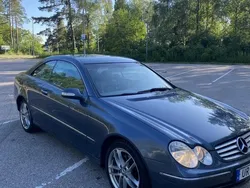Grå Begagnad 2003 Mercedes CLK240 Elegance Sportkupé | 49 900 kr (Marknadspris)