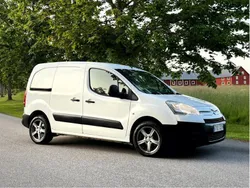 Vit Begagnad 2010 Citroën Berlingo Minibuss | 34 000 kr (Marknadspris)