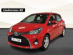 Röd Begagnad 2016 Toyota Yaris Active Halvkombi | 139 000 kr (Lite dyr)