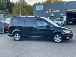 Svart Begagnad 2019 VW Caddy Maxi Life Life Minibuss | 114 900 kr